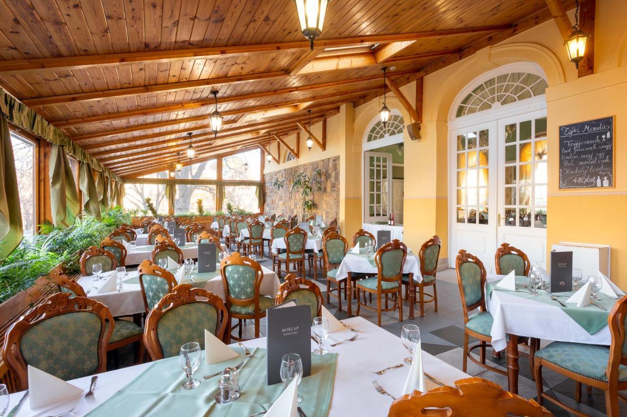 Hotel Eger & Park Exterior foto