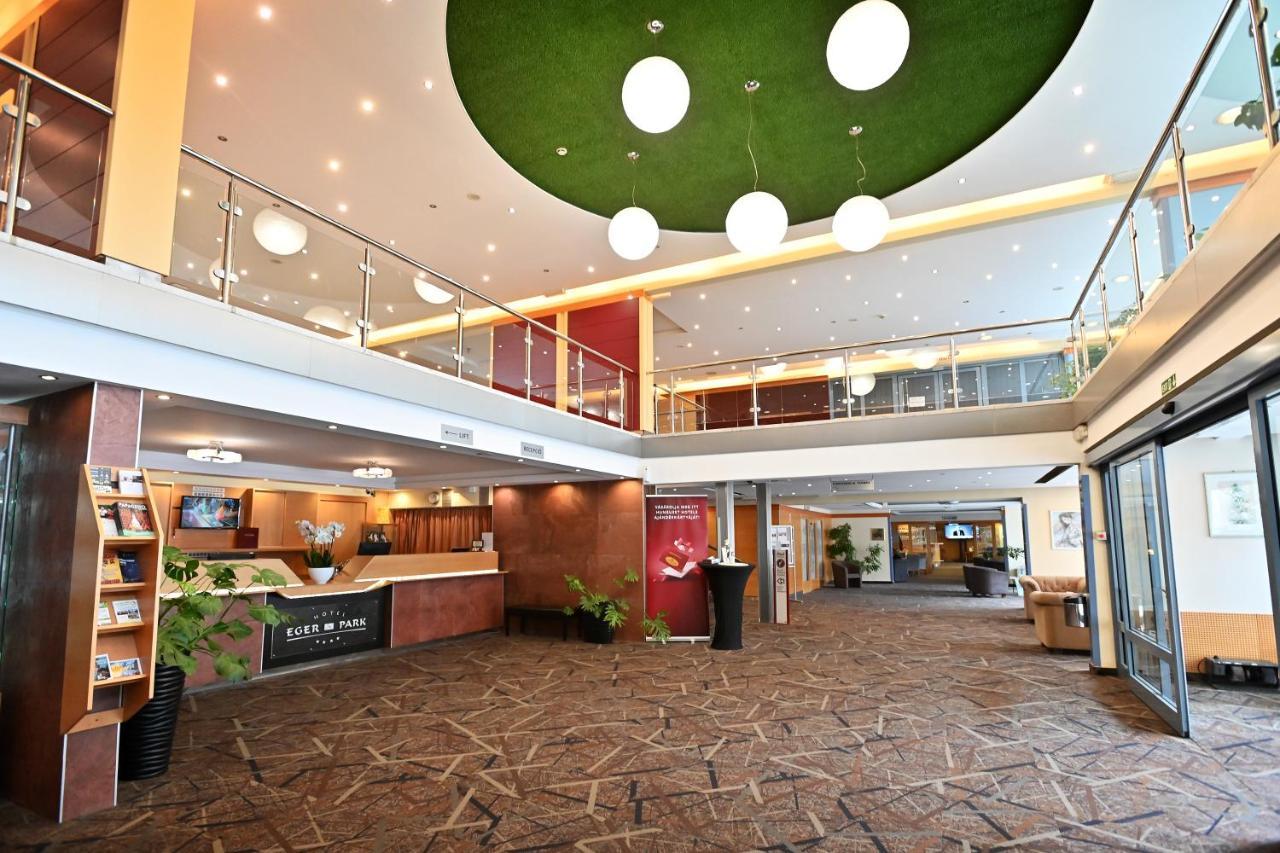 Hotel Eger & Park Exterior foto