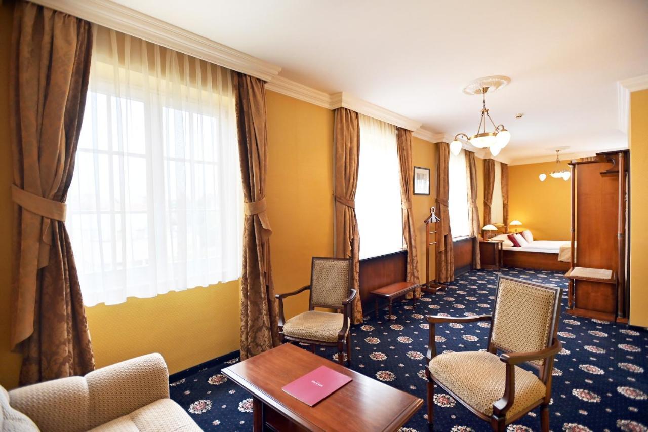 Hotel Eger & Park Exterior foto